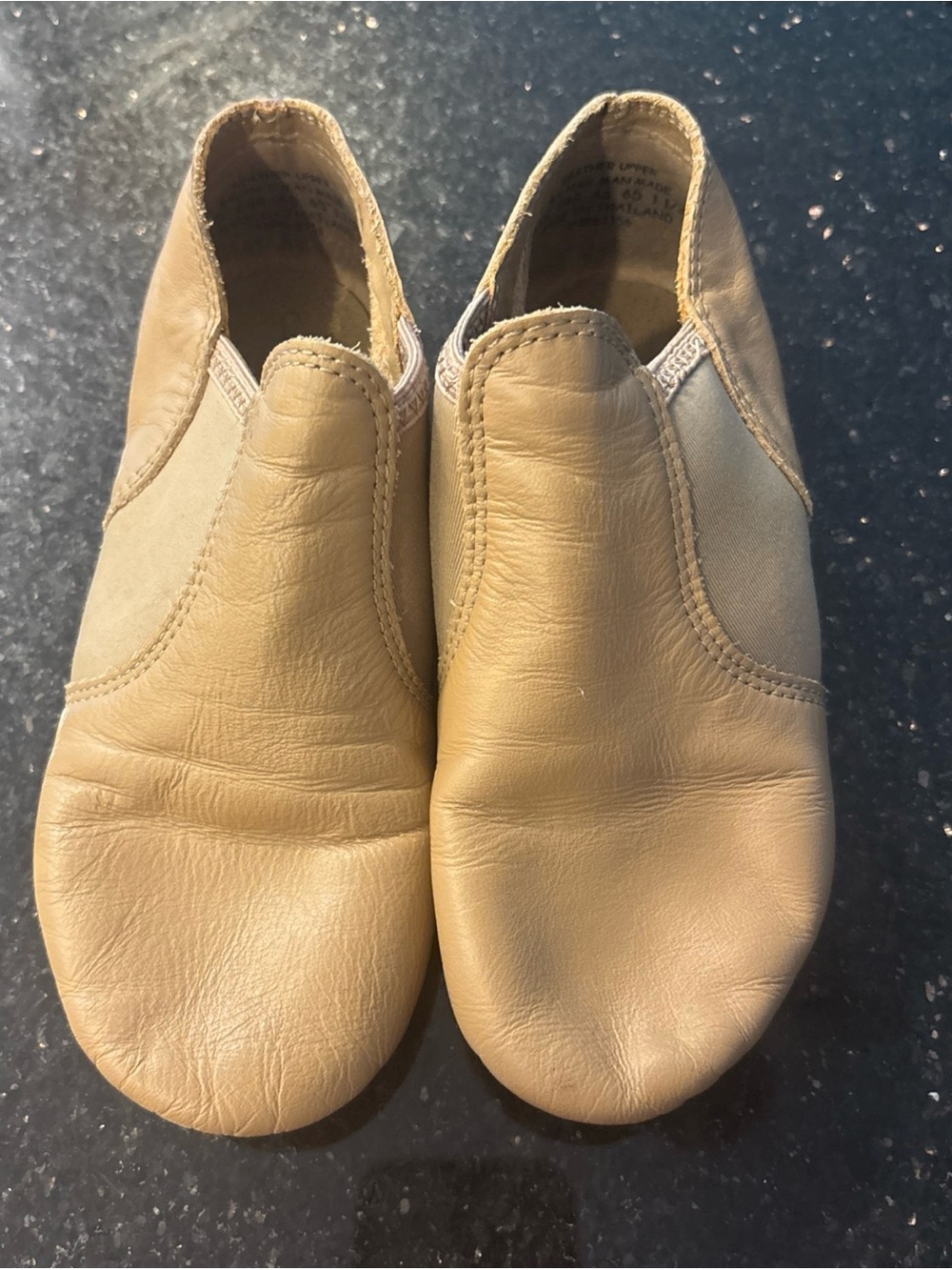 Capezio Girl's E Series Ej2c Jazz Slip on Shoe - Size 1.5 Girls Caramel